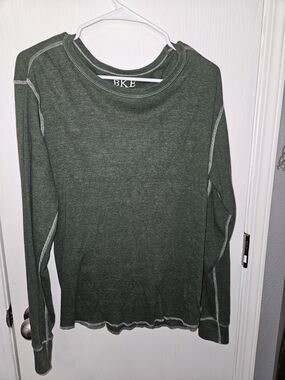 BKE Women's Olive Green Crewneck Sweater with Contrast Stitching